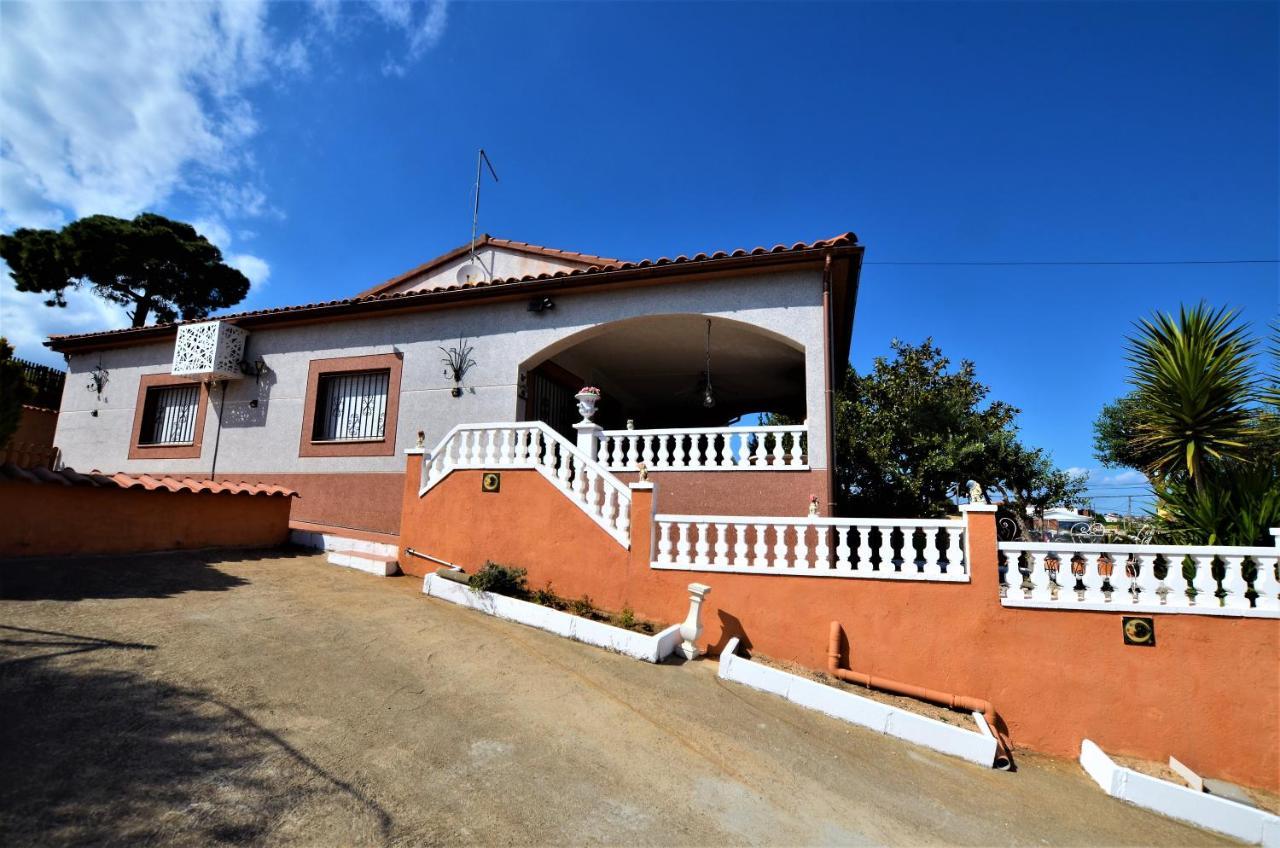 Villa Olombel Massanet De La Selva 外观 照片